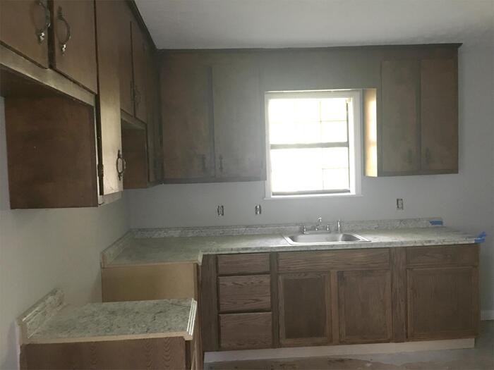 271 E Wright St - Photo 2 of 7