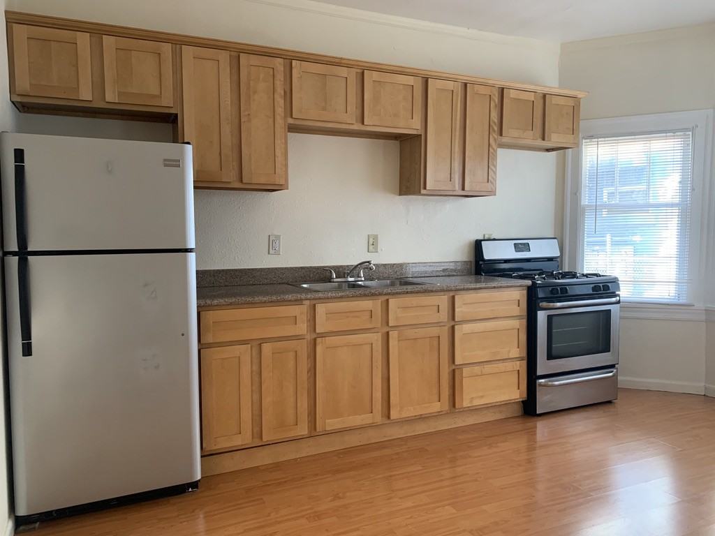 1506 4th Avenue #7 - Photo 3 of 14