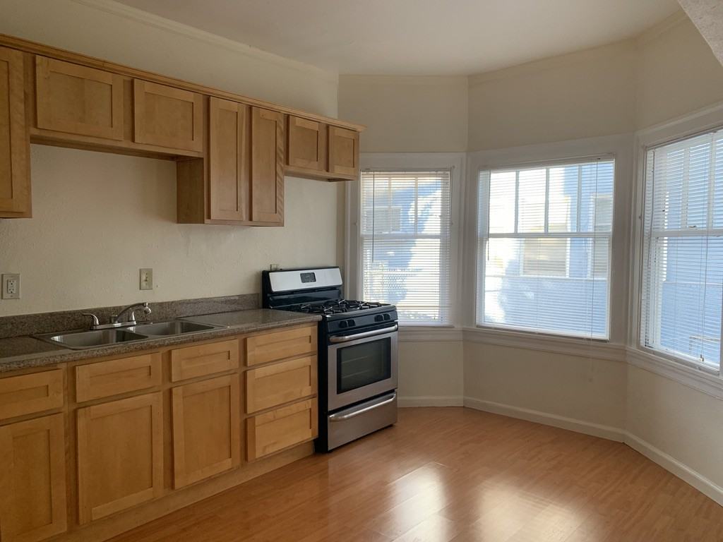 1506 4th Avenue #7 - Photo 4 of 14