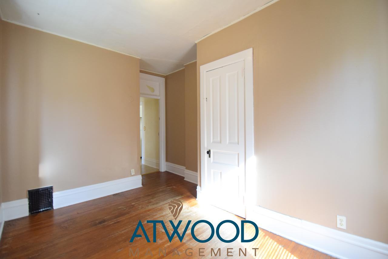 509 South Broad - Photo 2 of 4