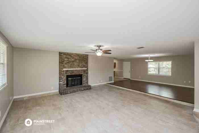 8742 Gum St - Photo 3 of 16
