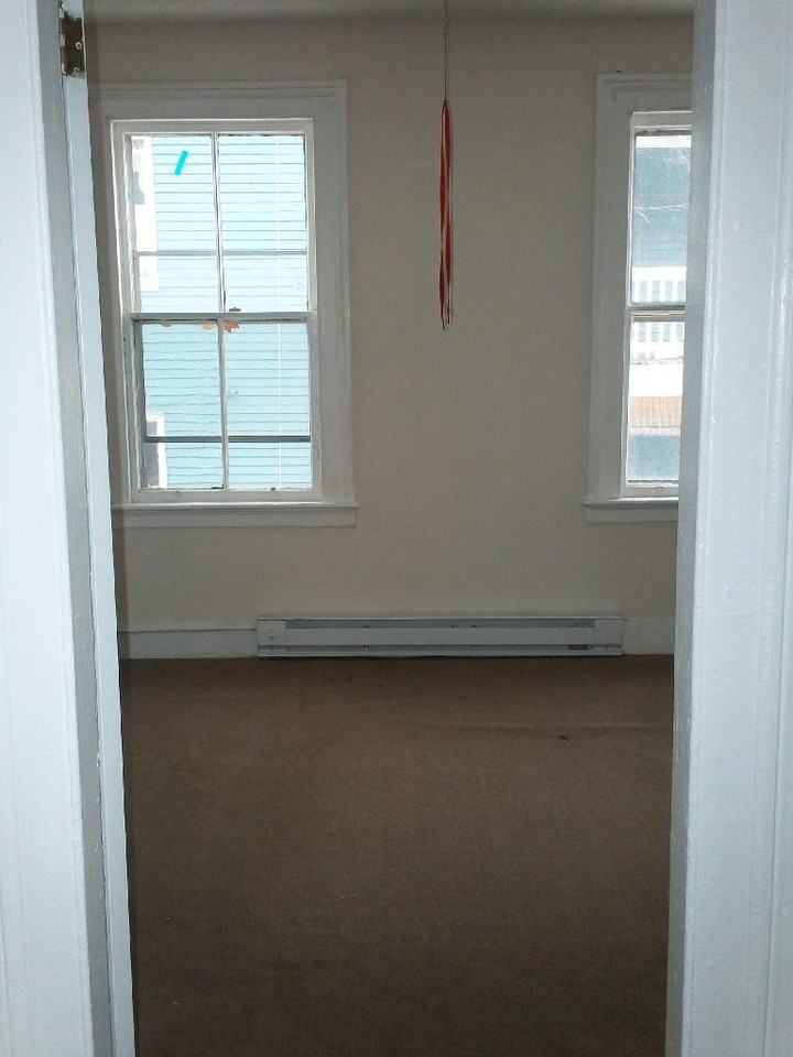 23 Beacon Street - Photo 2 of 15