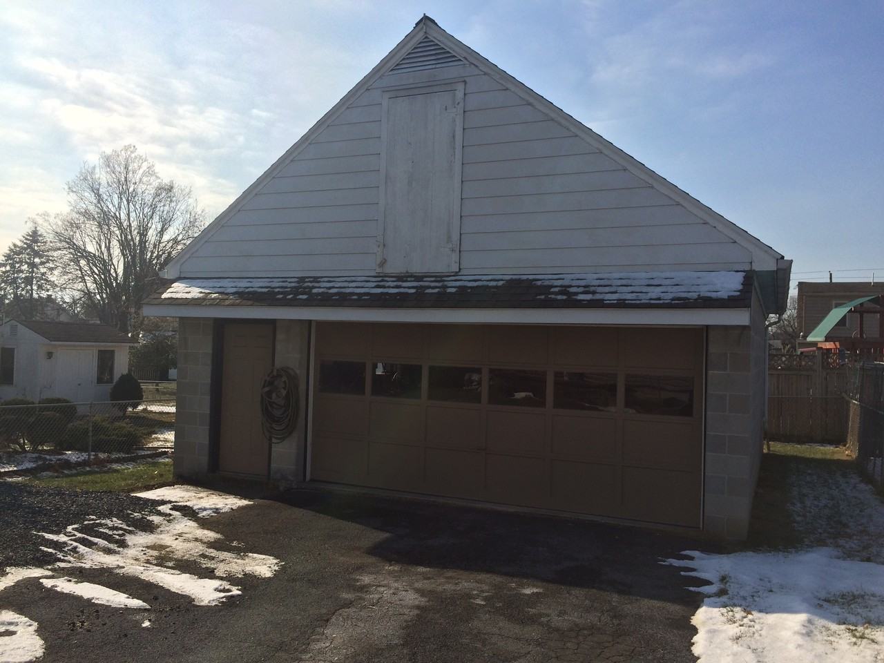 176 Hart St - Photo 3 of 3