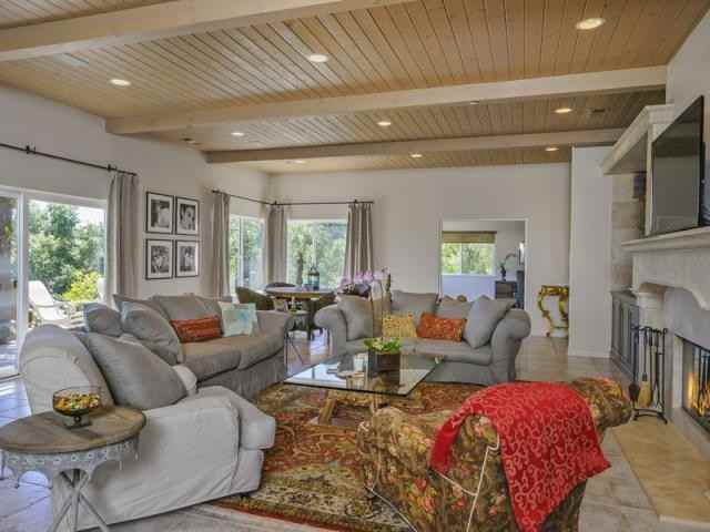 2476 Roblar Ave - Photo 3 of 5