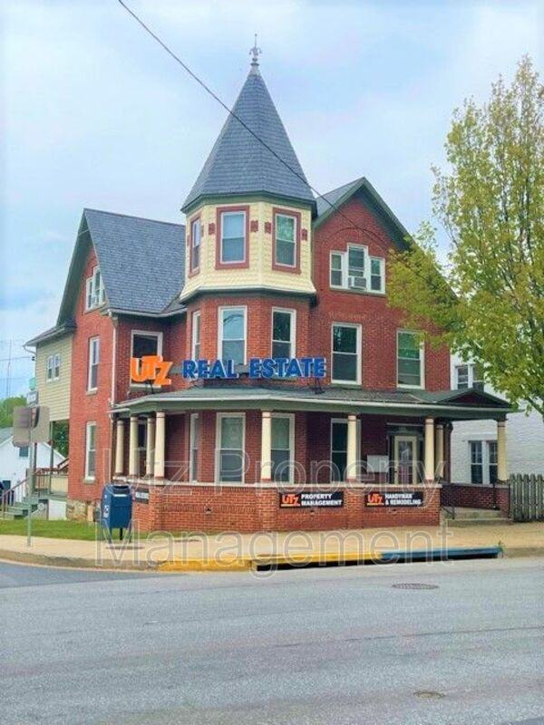 101 W Main St 2, Westminster, MD 21157 2 Bedroom House for Rent for