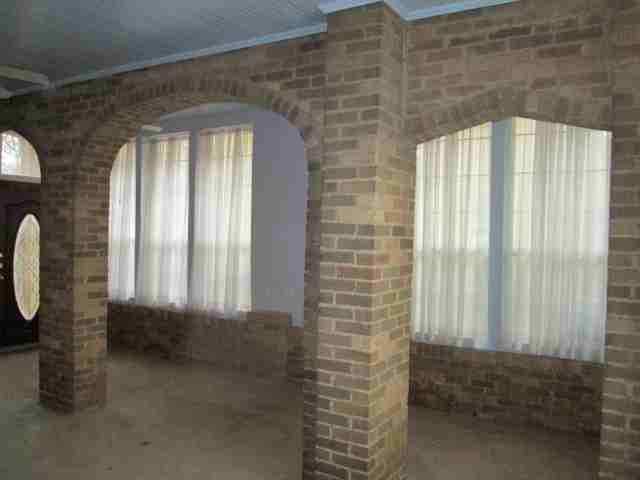 2625 S University Dr - Photo 2 of 17