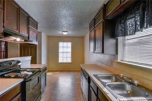 616 Race Street #D - Photo 3 of 5