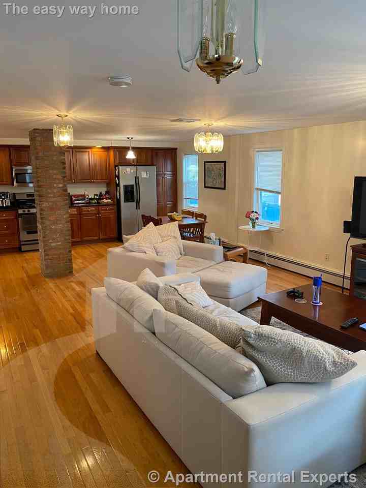 3 Lopez Ave