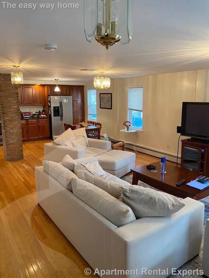 3 Lopez Ave - Photo 3 of 18