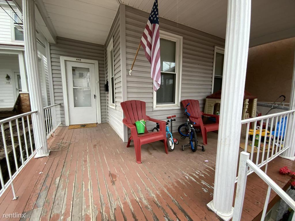 338 Hastings St - Photo 2 of 23