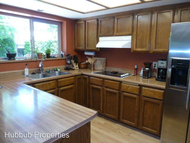 2634 Amethyst Way - Photo 3 of 16