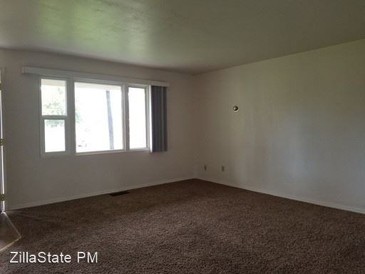 1024 Stephens - Photo 2 of 5