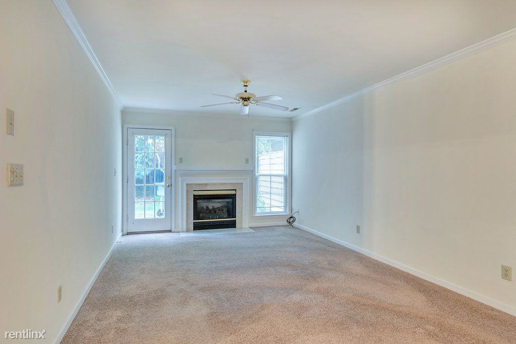 1454 Ashland Dr - Photo 3 of 18