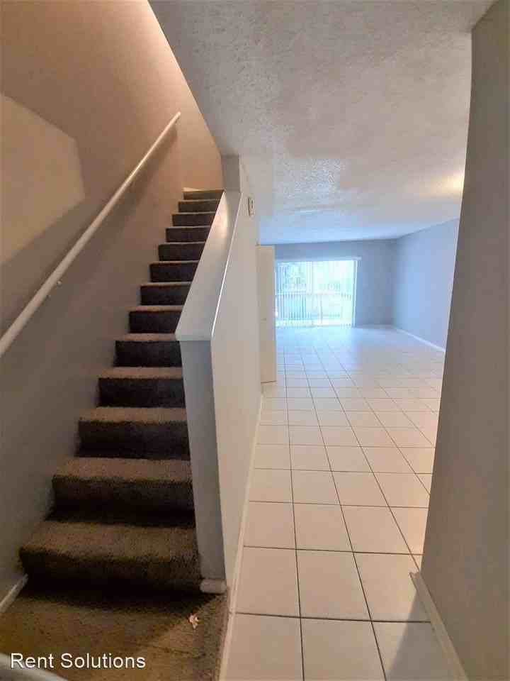 7600 Abbey Ln #C - Photo 2 of 11