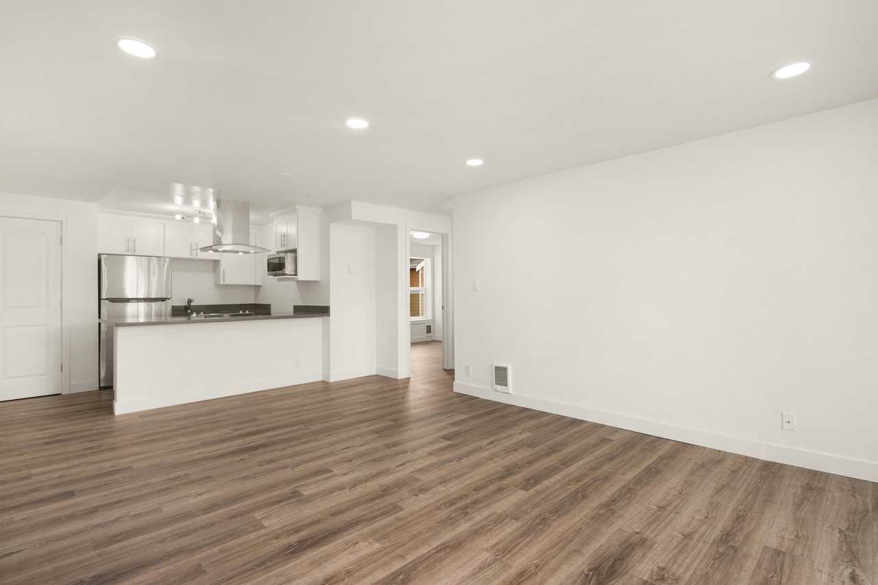 732 N 95th St - Photo 2 of 2