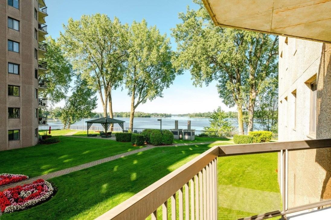 380 Chemin de la RiveBoisée 206, Montréal, QC H8Z 3K4 3 Bedroom Condo for 2,050/month Zumper