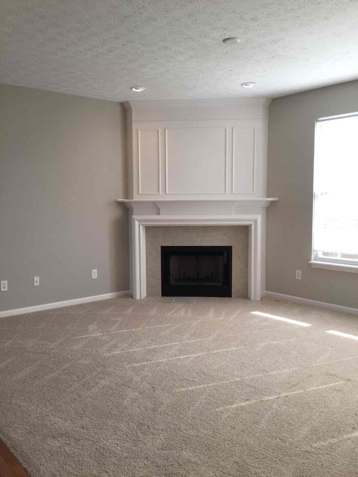 14013 Rayners Ln - Photo 3 of 22