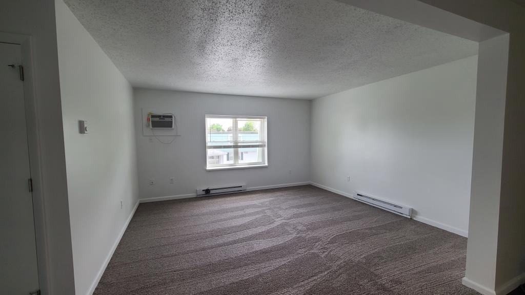 Creekside Villas - Photo 3 of 9