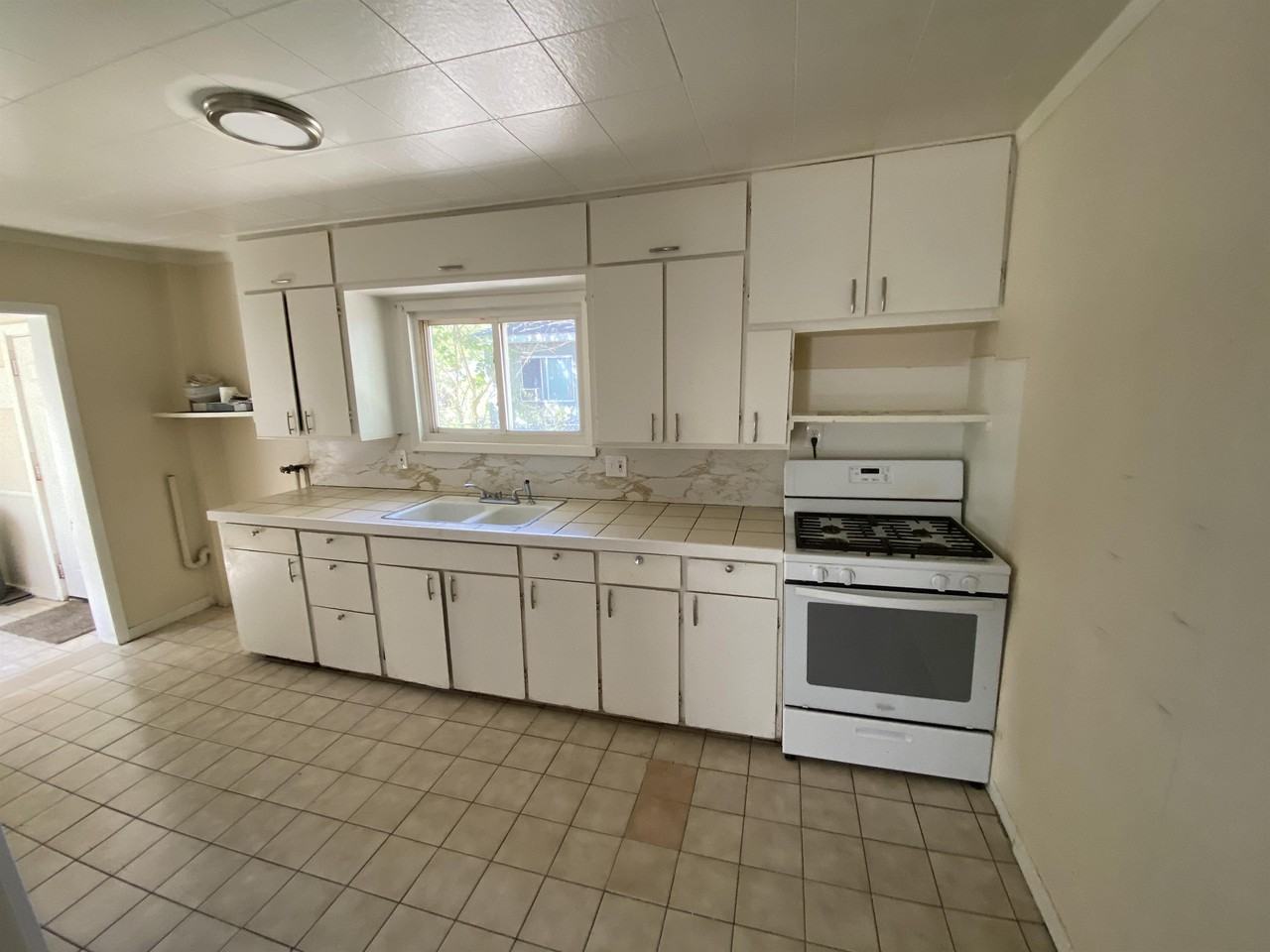 316 Maplelawn St Se #1 - Photo 2 of 13