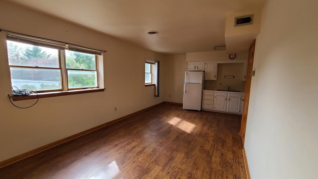 216 Market Street #C - Photo 2 of 9