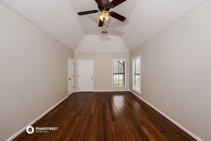 8323 Miller Pl - Photo 3 of 16