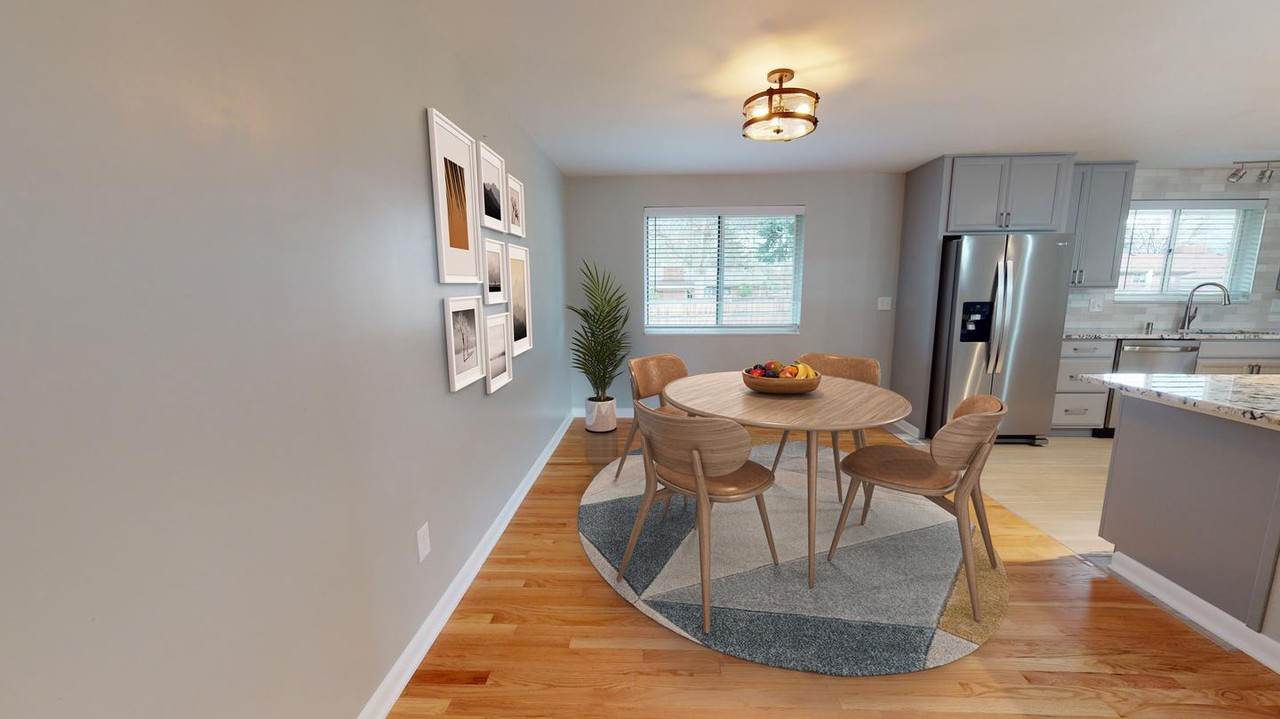 2552 Newcombe St - Photo 2 of 18