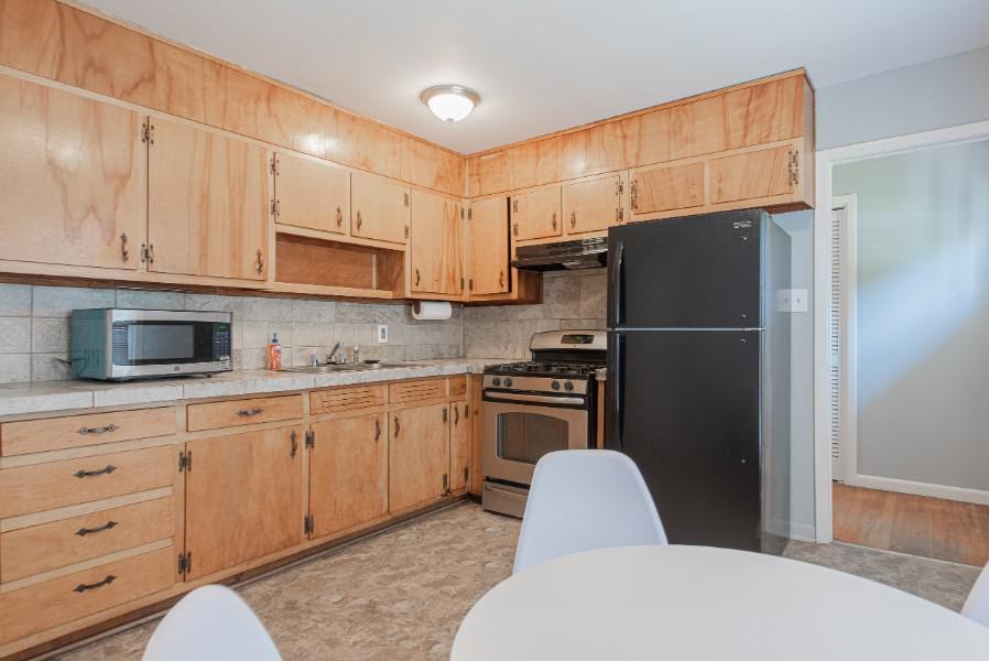 3949 Adamsville Dr Sw - Photo 3 of 3