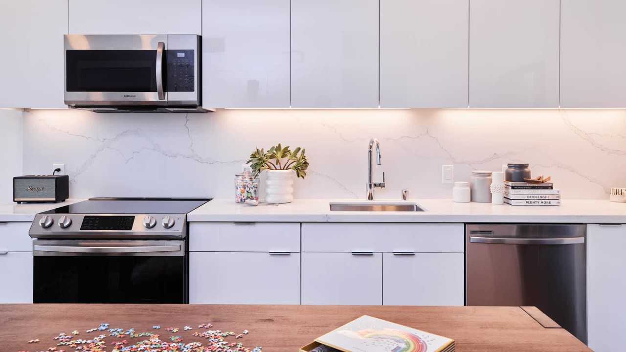 Aero - Photo 7 of 50