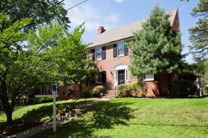 featured image of 1667 Primrose Rd Nw #1