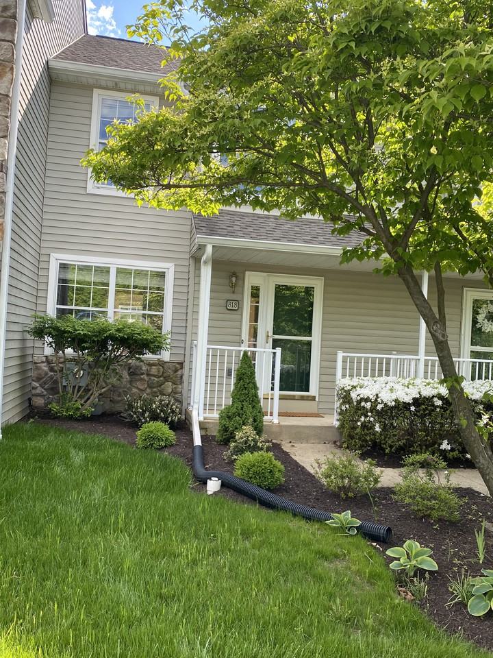 818 Amber Lane - Photo 2 of 22