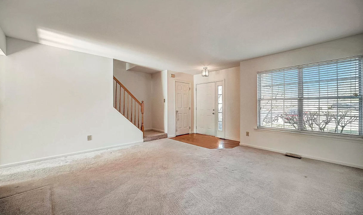 818 Amber Lane - Photo 3 of 22