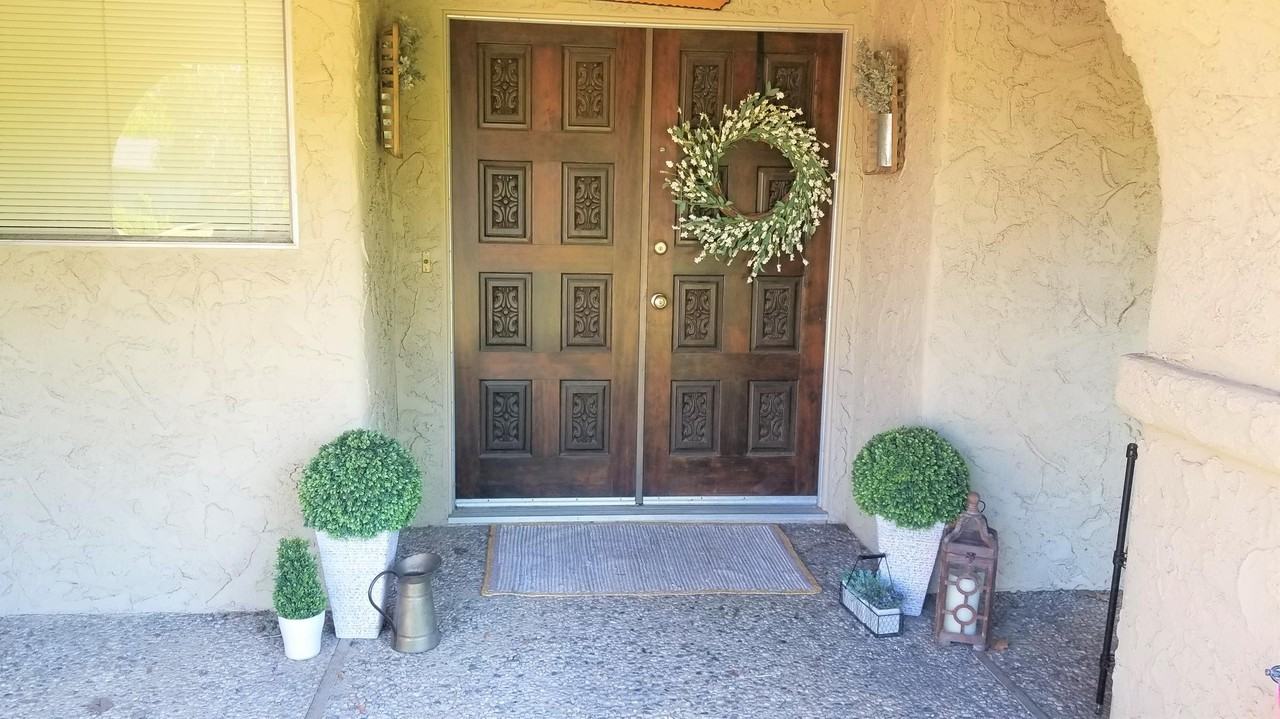 835 Greenwich Dr #1 - Photo 2 of 21
