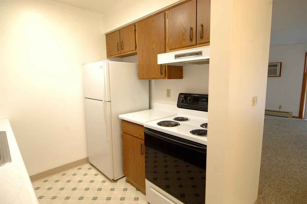 1910 N. Jefferson - 11 #11 - Photo 3 of 12