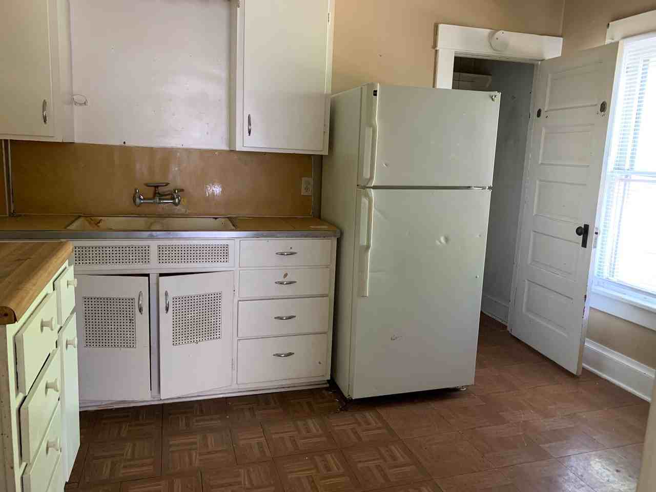 532 Western Ave #1-2 - Photo 3 of 10