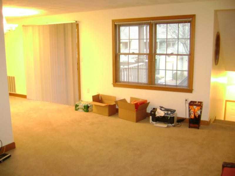 404 Kings Way - Photo 3 of 15