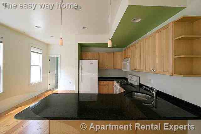 365 Columbia St #2 - Photo 3 of 14