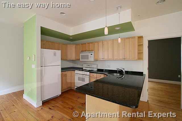 365 Columbia St #2 - Photo 4 of 14