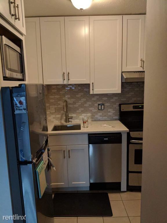 1311 1311 Delaware Ave sw S830 - Photo 3 of 12