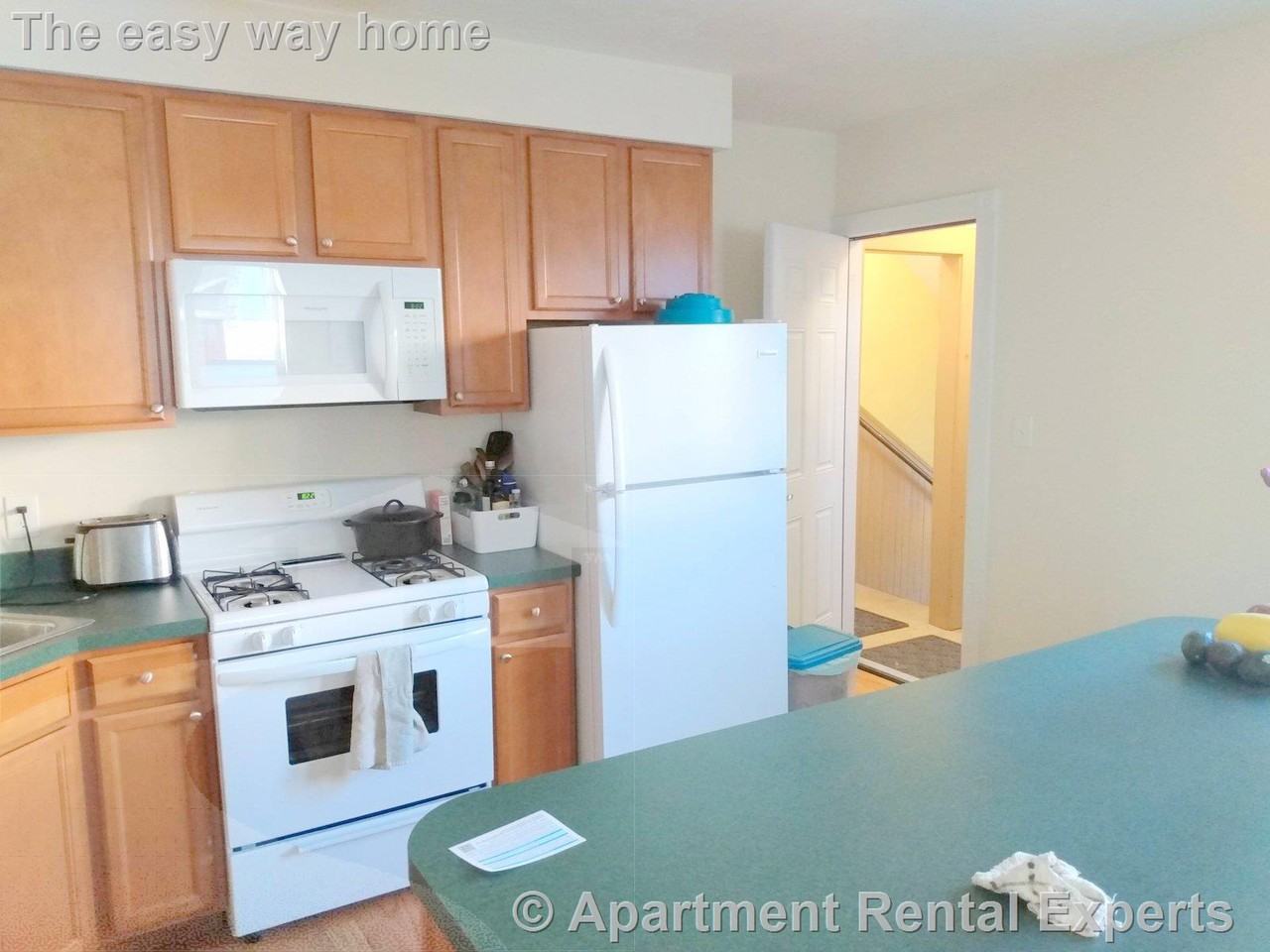 387 Columbia St - Photo 2 of 22