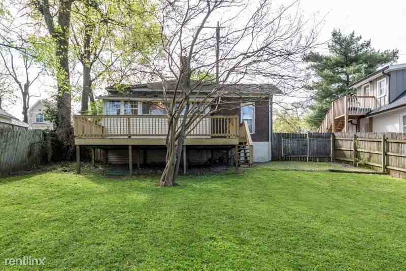 515 S 11th St - Photo 3 of 22