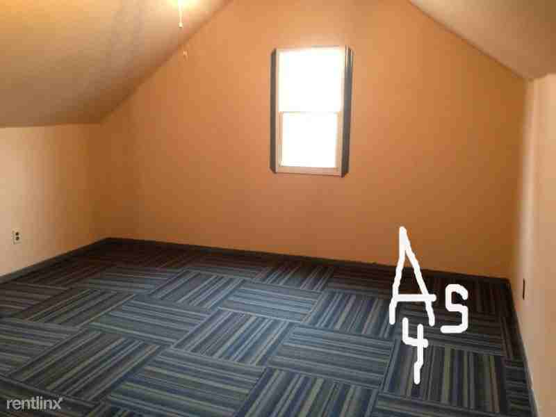 135 135 Box - Photo 2 of 4