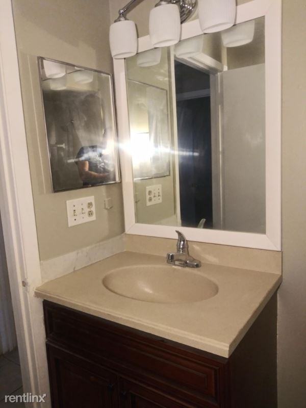 111 Caribbean St - Photo 3 of 7