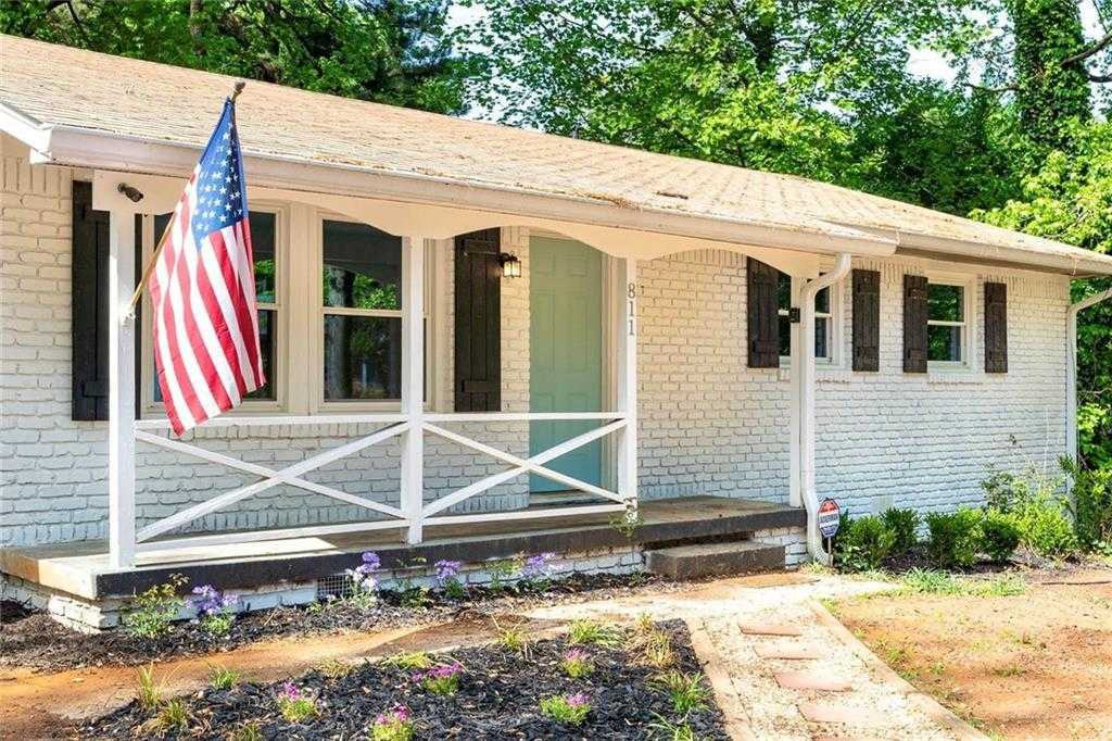 811 Cinderella Way - Photo 3 of 28