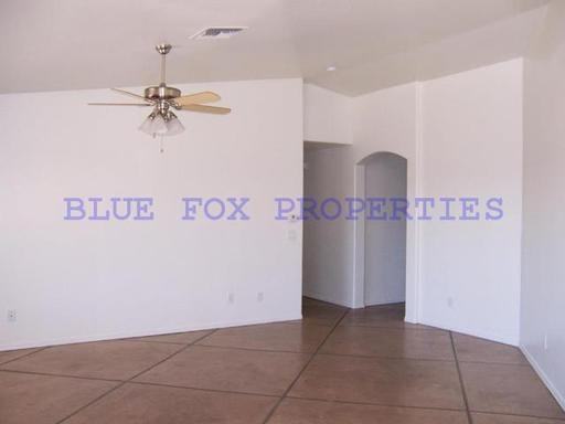 2181 W Holladay St - Photo 3 of 7