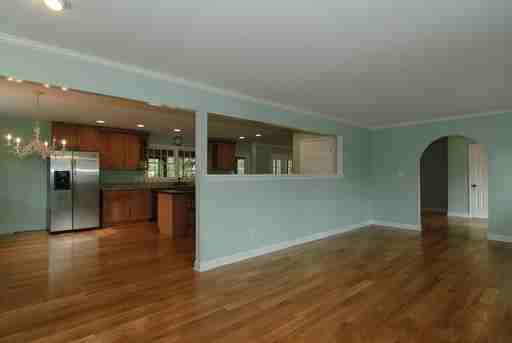 229 Windemere Rd - Photo 3 of 23