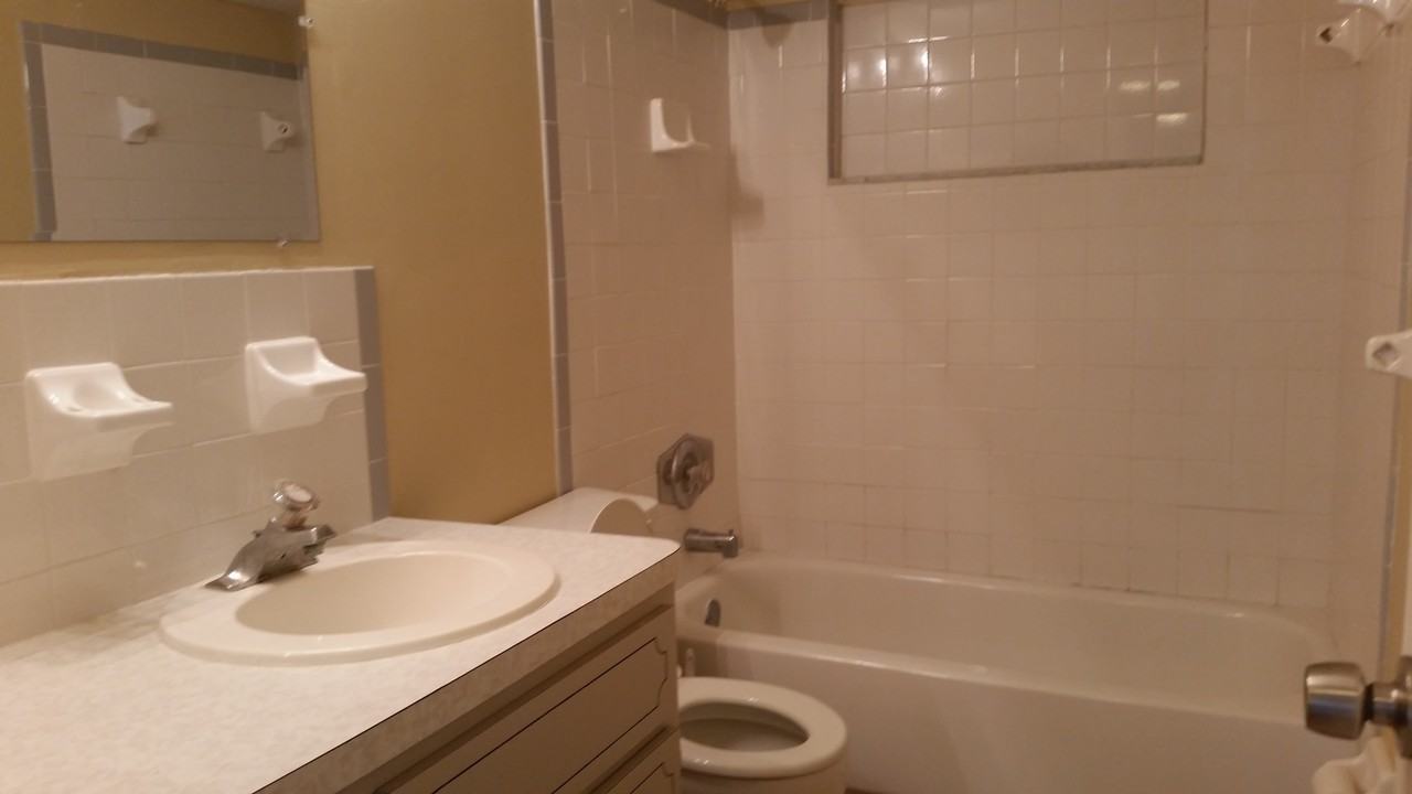 3505 Windham Dr - Photo 6 of 13