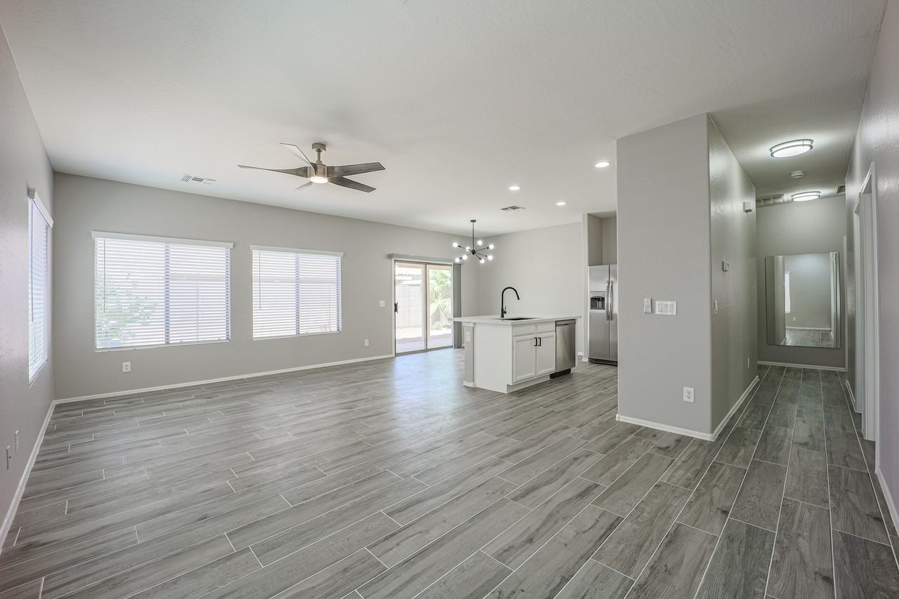 2738 E Indian Wells Pl - Photo 3 of 35