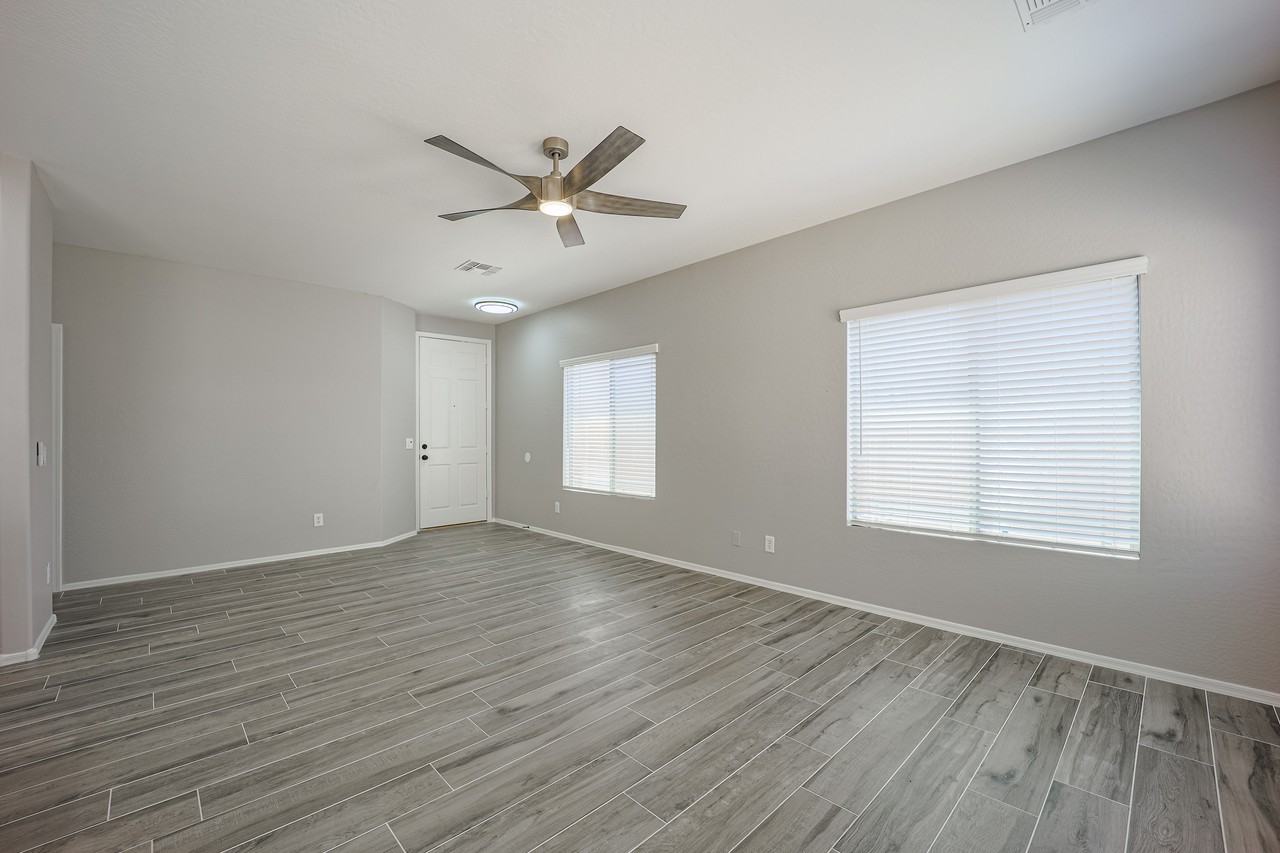 2738 E Indian Wells Pl - Photo 5 of 35