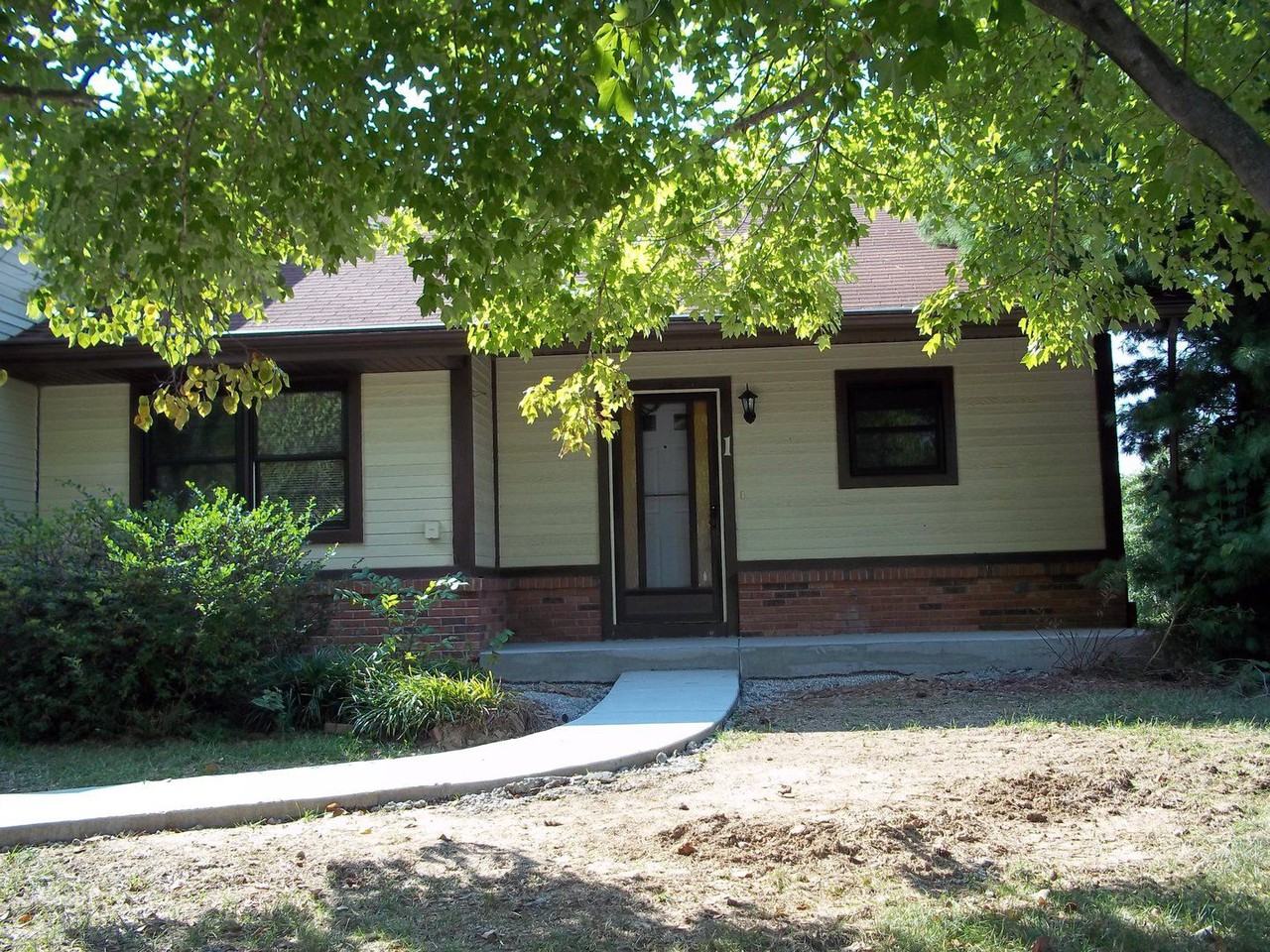 1 Rabbit Trail Dr - Photo 2 of 10