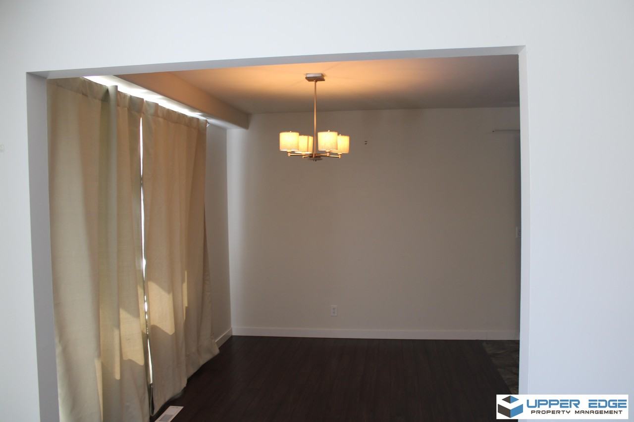 379 Gilmore Ave - Photo 3 of 12